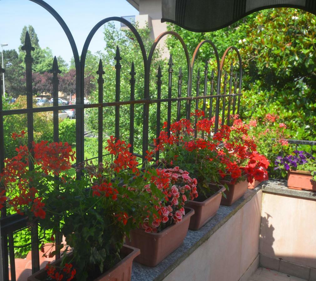 Villa Marisa Pavia Exterior foto